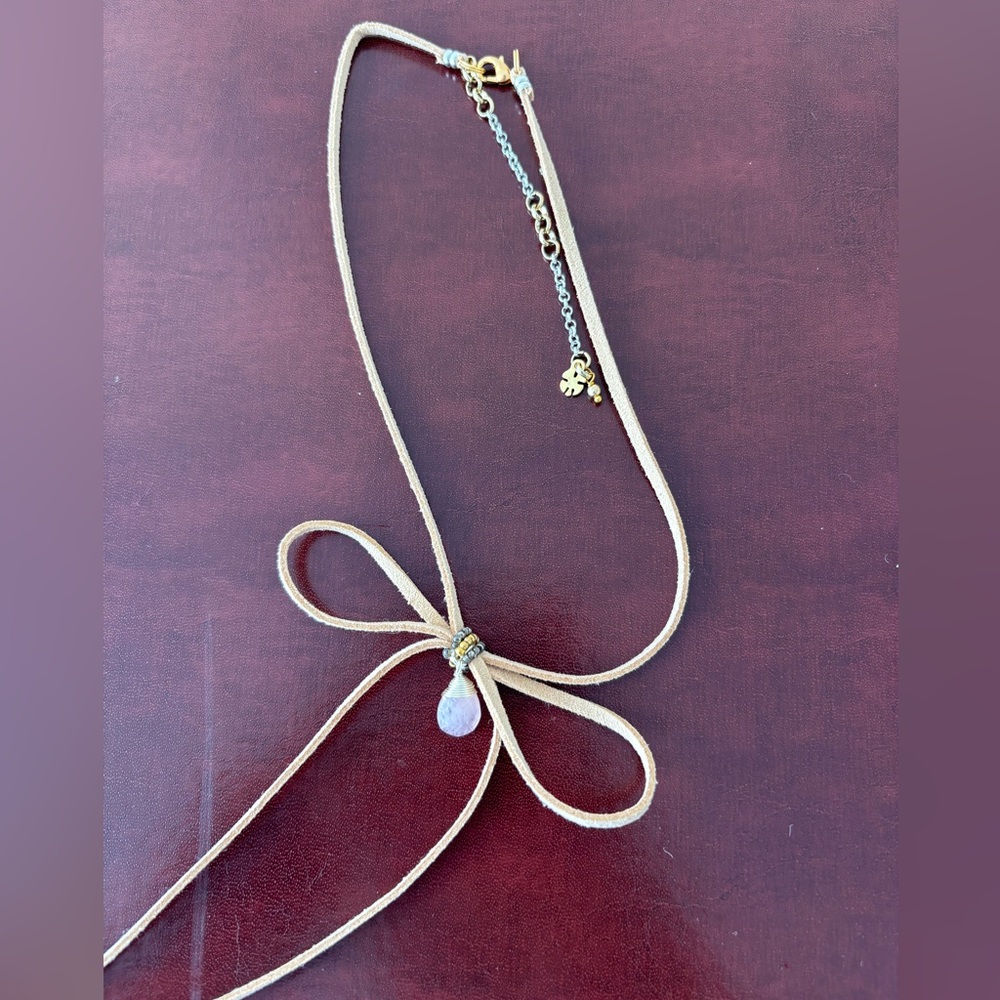 Lucky Brand Tan and Gold Necklace with Teardrop Charm